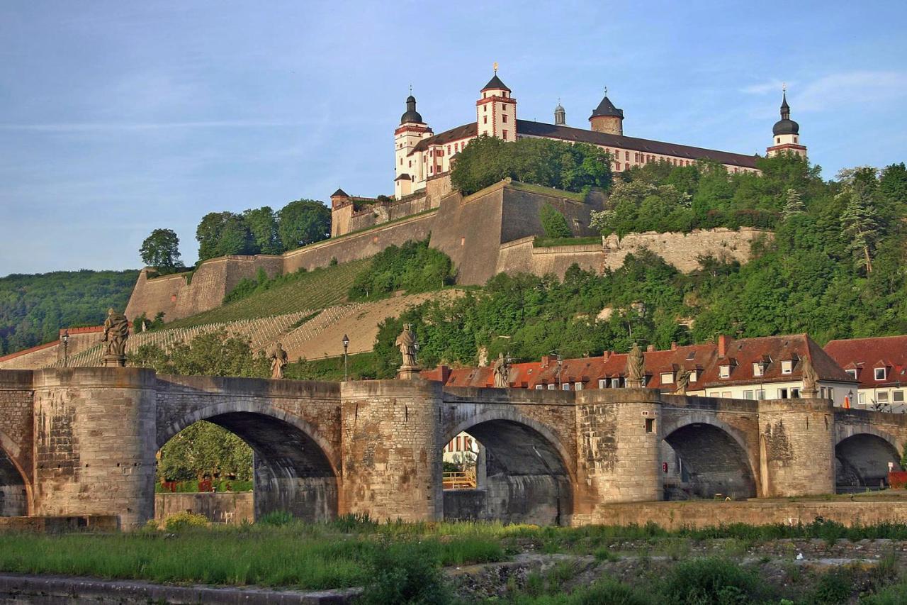 Gemuetliches Studio Im Herzen Wuerzburgs ภายนอก รูปภาพ